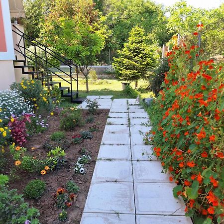 The Garden House Corfu Apartment Alepou Bagian luar foto